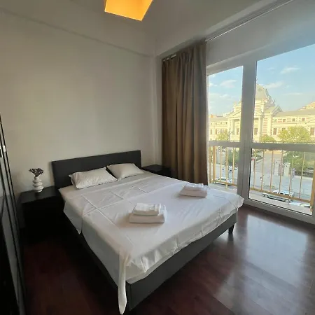 Cozy Near Coltea Hospital Old Town * Бухарест