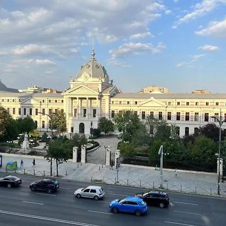 Апартаменти Cozy Near Coltea Hospital Old Town *