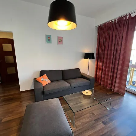 דירה Cozy Near Coltea Hospital Old Town